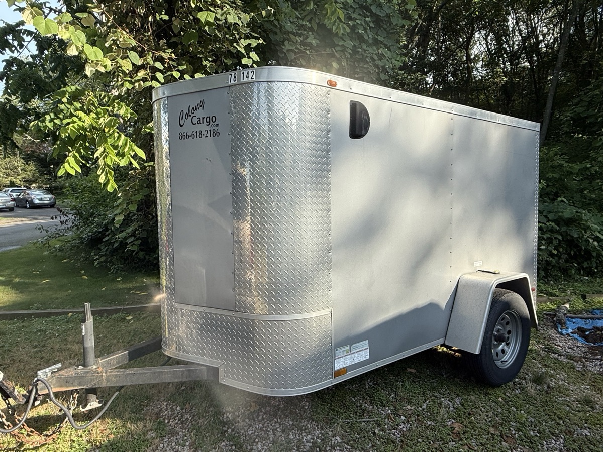 5×8 enclosed cargo trailer for rent in Branford, CT